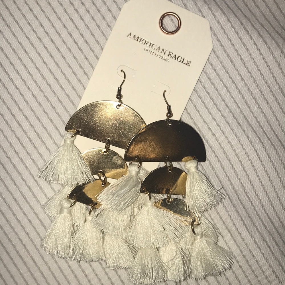 AMERICAN EAGLE GOLD TASSLE EARRING